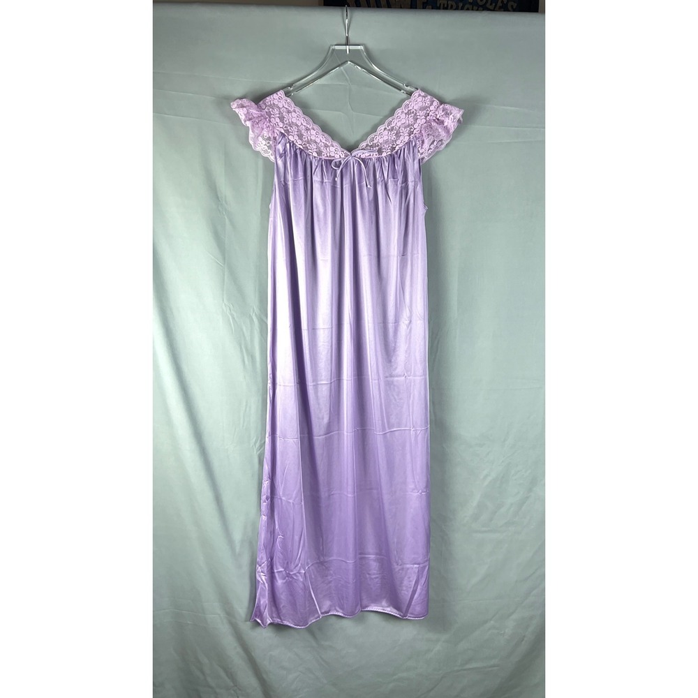 Vintage Shadowline Long Nightgown Womens A8/B0 Purple Floral Lace Trim Tie Front